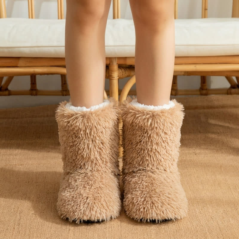 Lyra | Women's Fluffy Socks