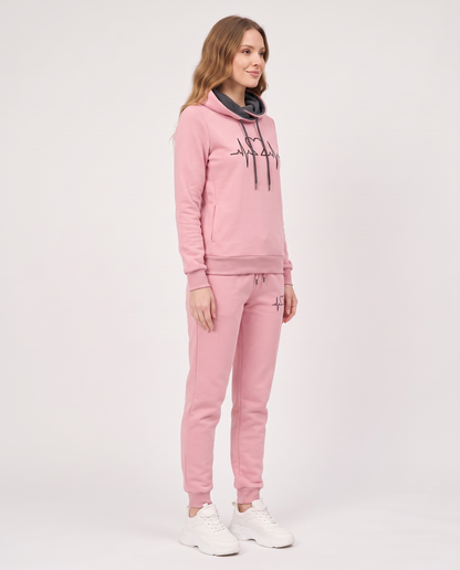Heartbeat Comfortable Tracksuit in Pink – three-quarter view
